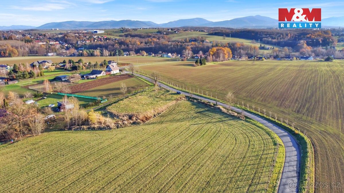 Prodej pozemek pro bydlení - Sedliště, 739 36