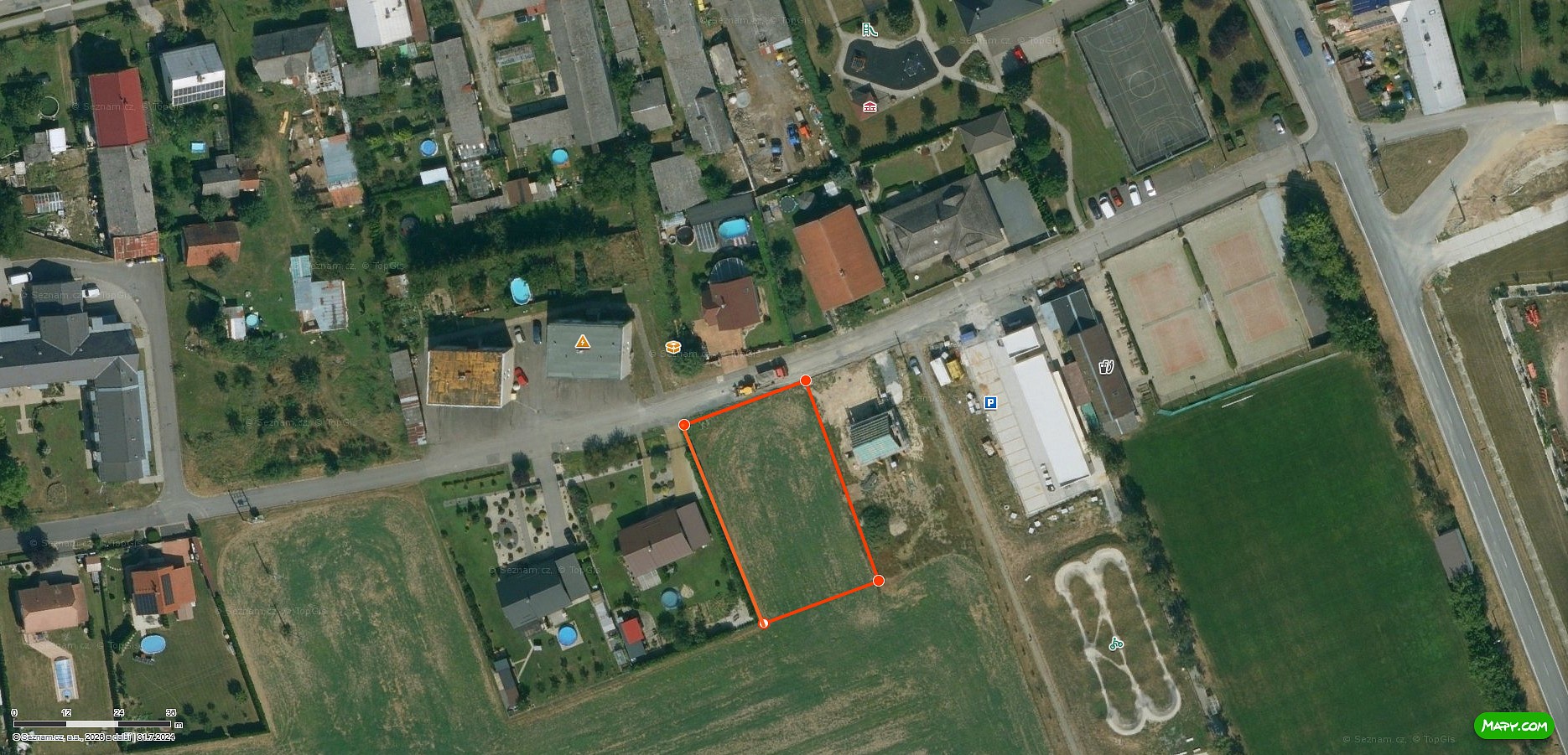 Pozemek pro bydlení, 1 400 m²