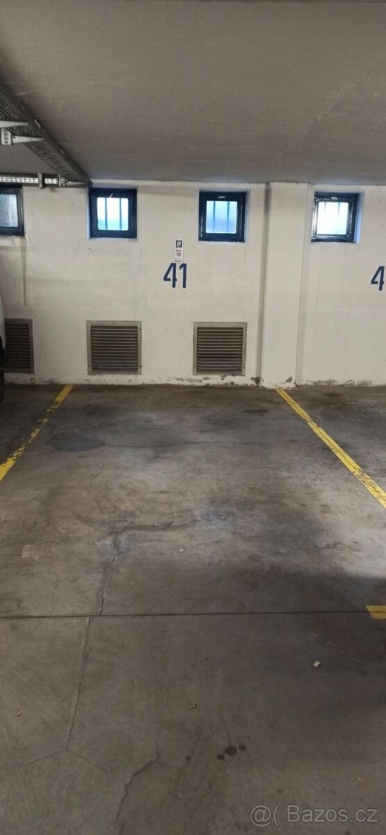 Garáže, Praha, 150 00