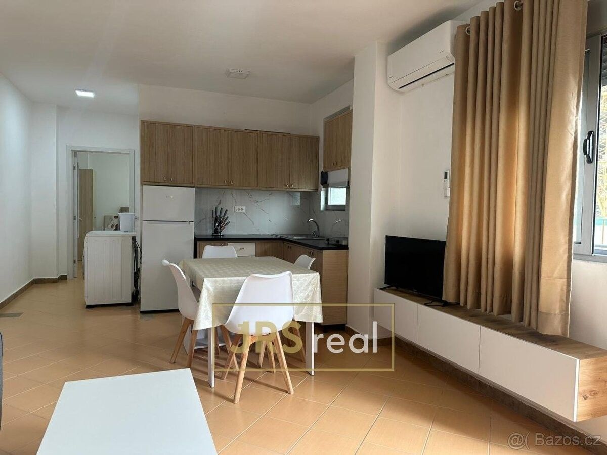 Byty, 987 66, Zahraničí