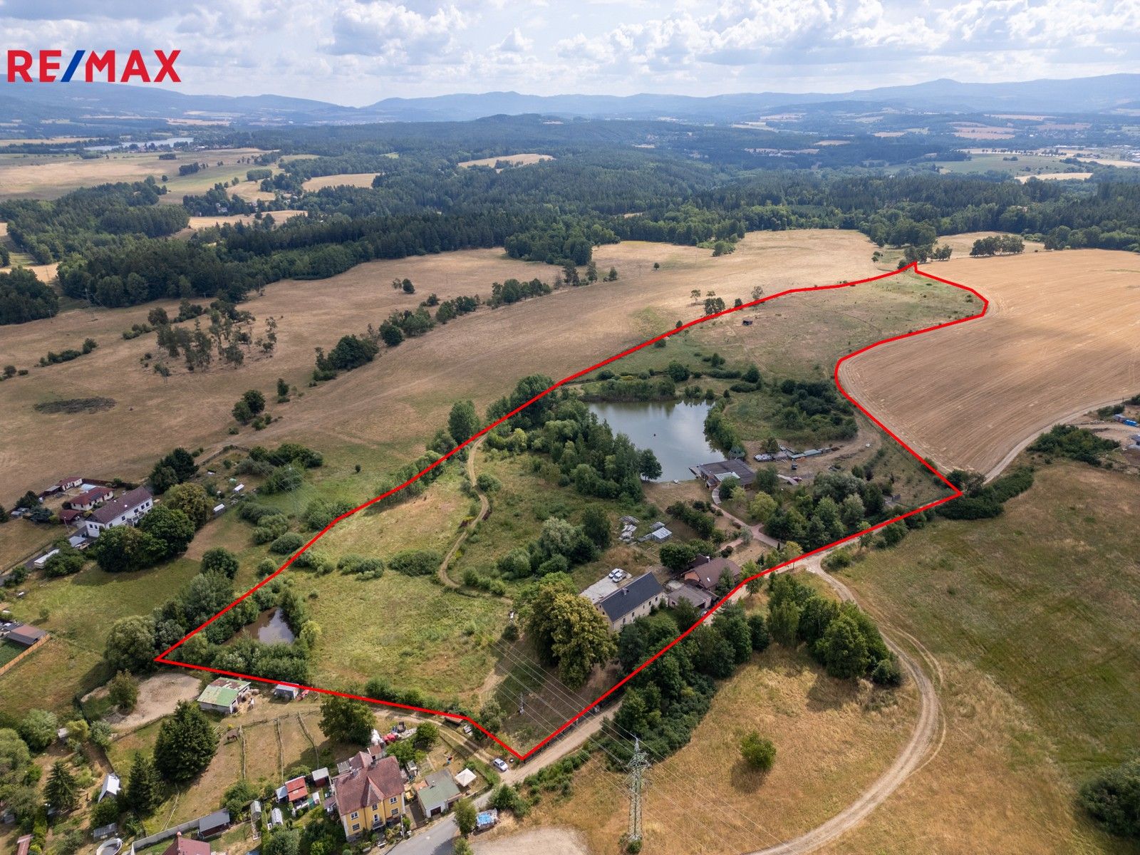 Zemědělské usedlosti, Mezirolí, Nová Role, 900 m²