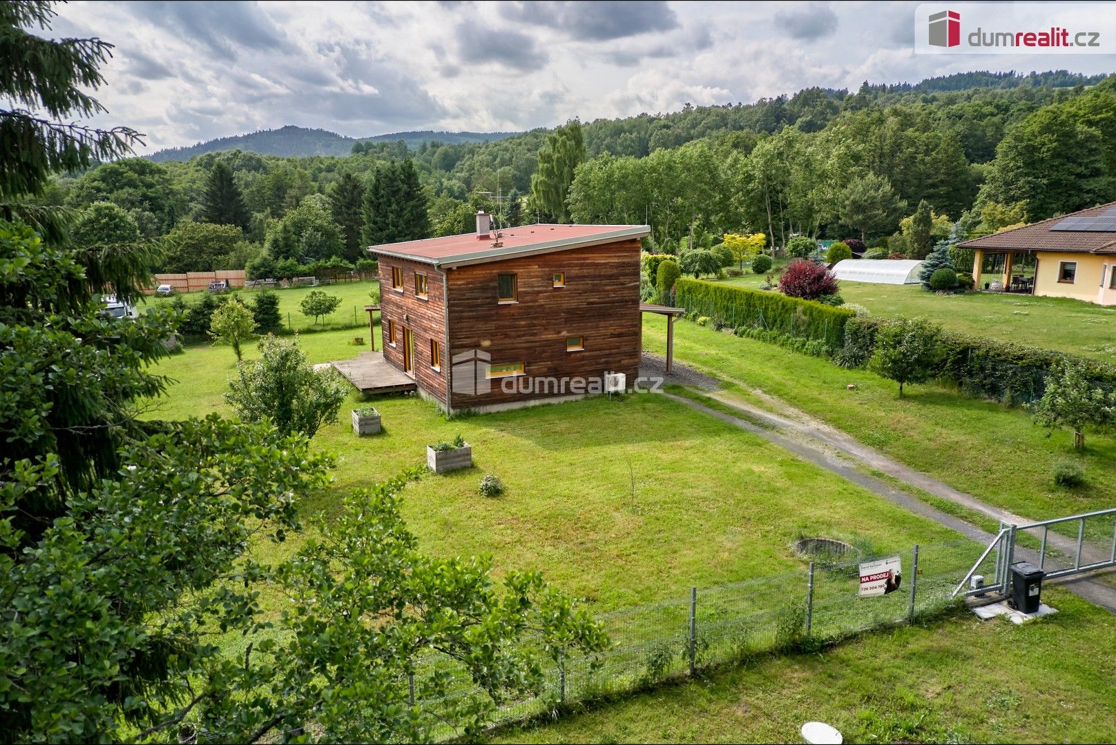 Prodej rodinný dům - Vykmanov, Ostrov, 156 m²