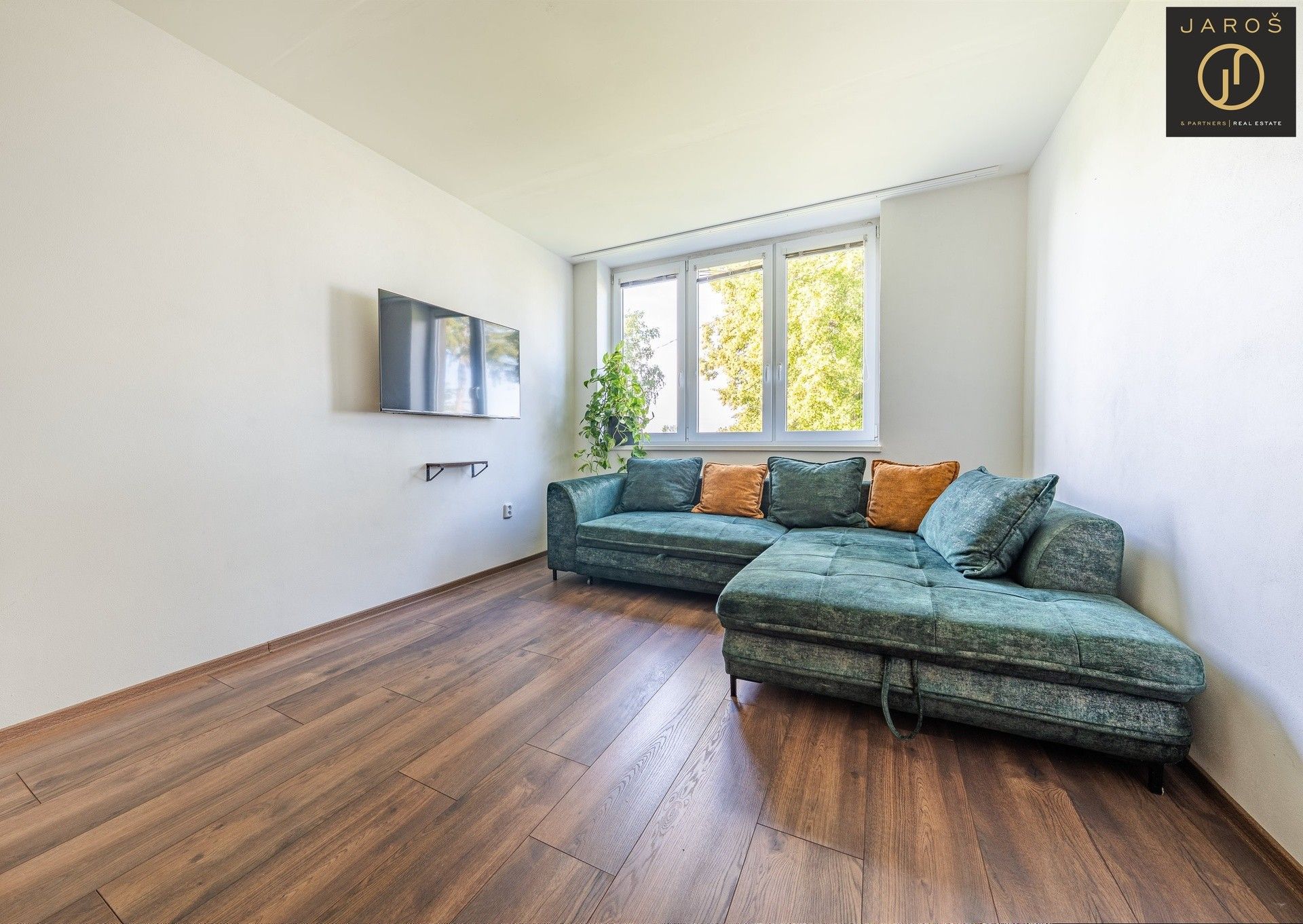 Prodej byt 2+1 - Kounov, 53 m²