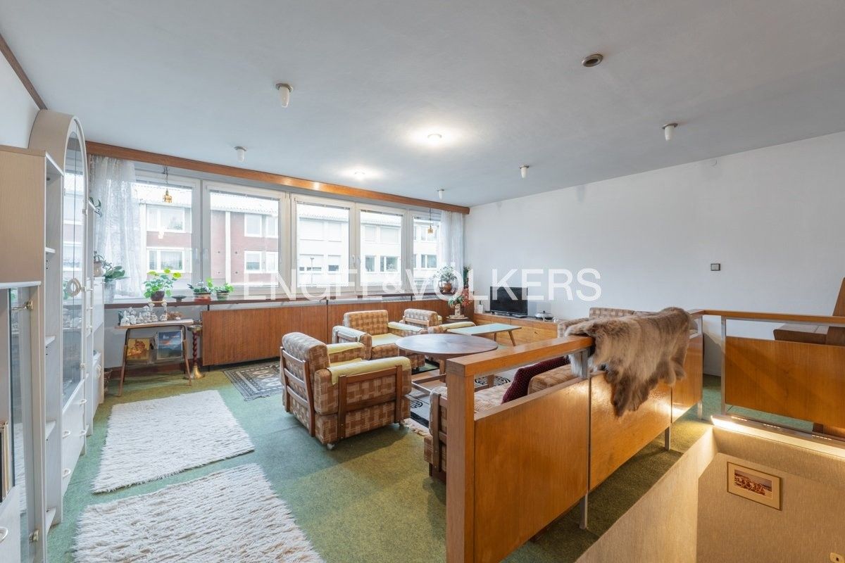 Prodej rodinný dům - K ovčínu 1518, Praha, 159 m²