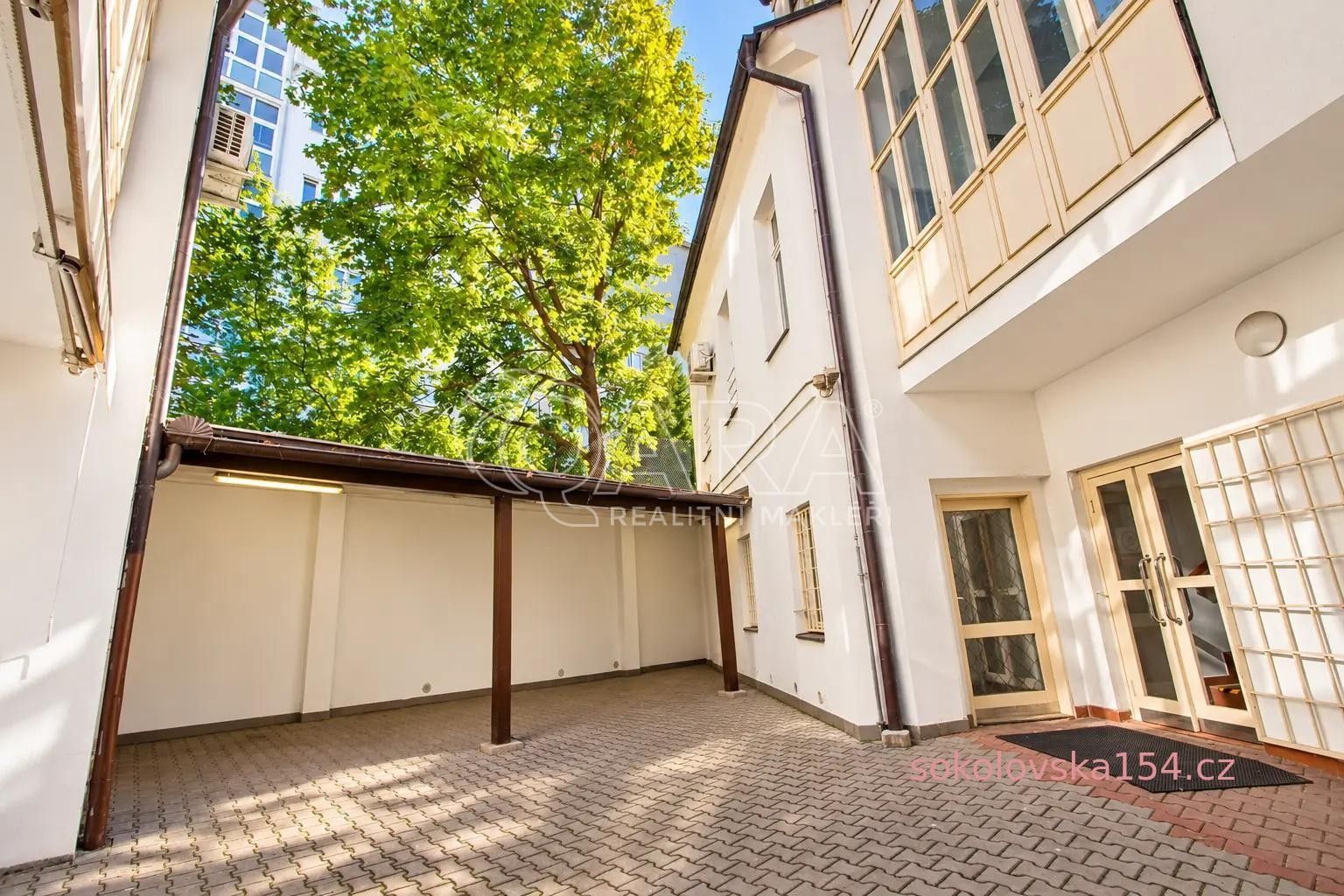 1+1, Sokolovská, Praha, 33 m² - 1