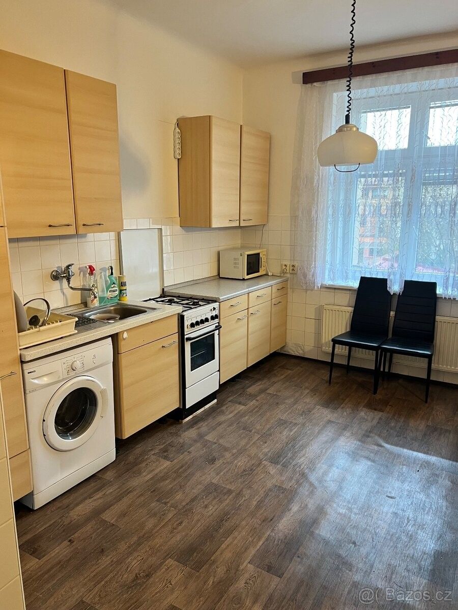 Byty, Moravany u Brna, 664 48