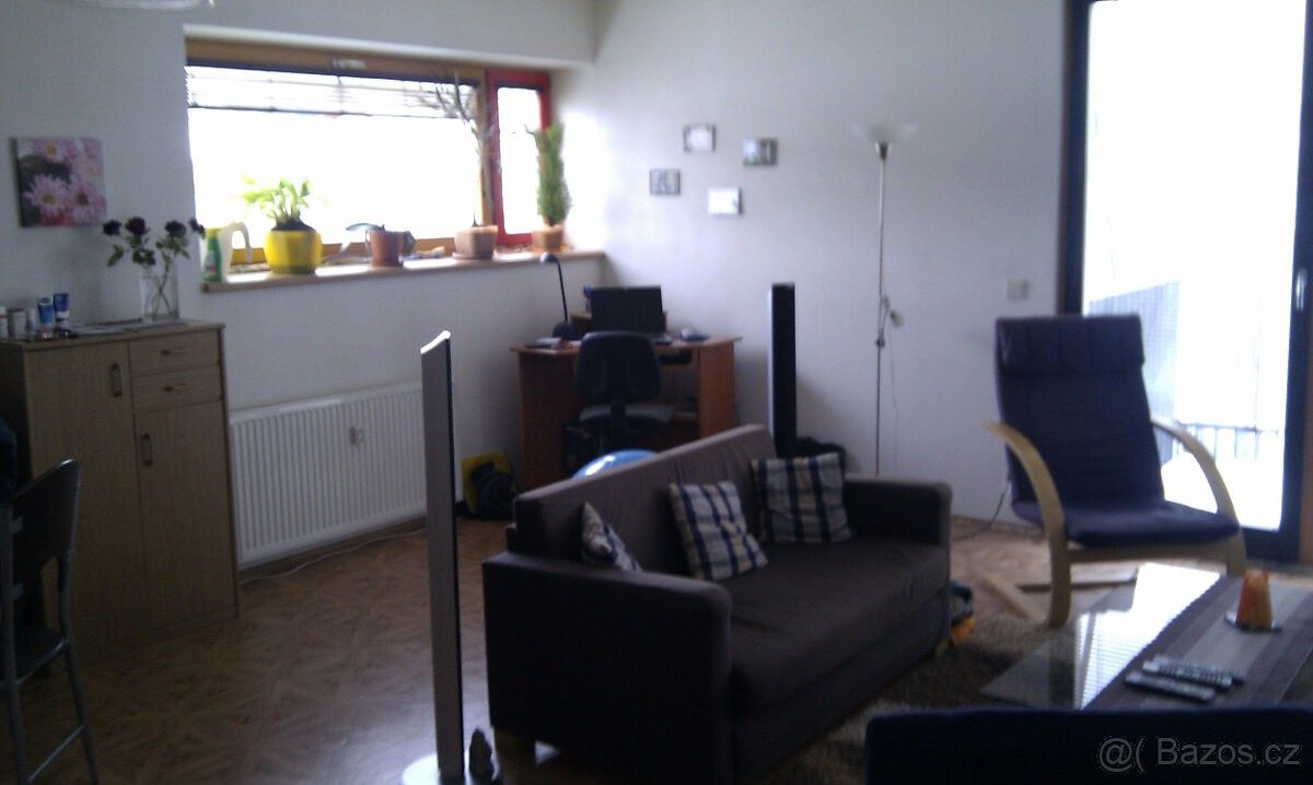 Byty, Police nad Metují, 549 54