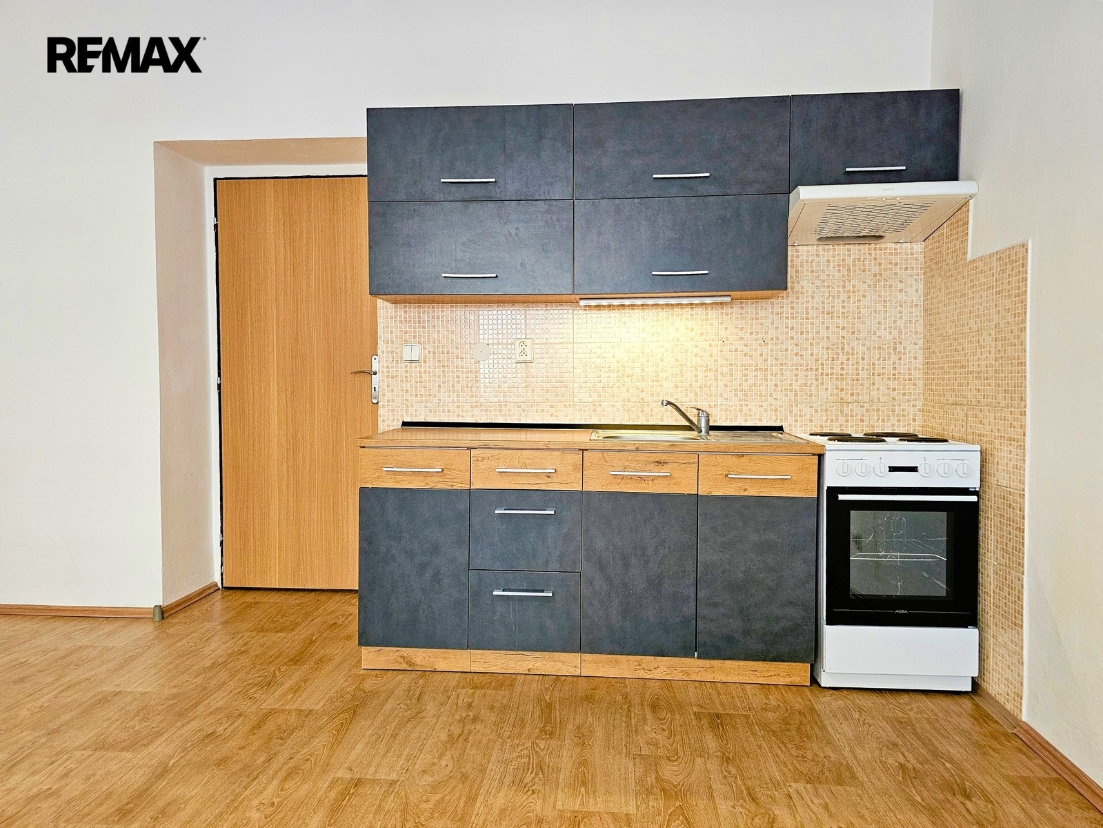 Byt 2+kk · 39 m² · Třebízského 1047, Žatec - 3