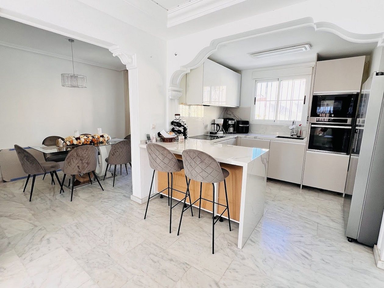Prodej vila - Villamartín, Costa Blanca, Španělsko, 160 m² - 5