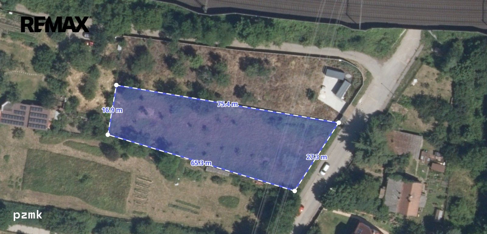 Komerční pozemek, 1 500 m²