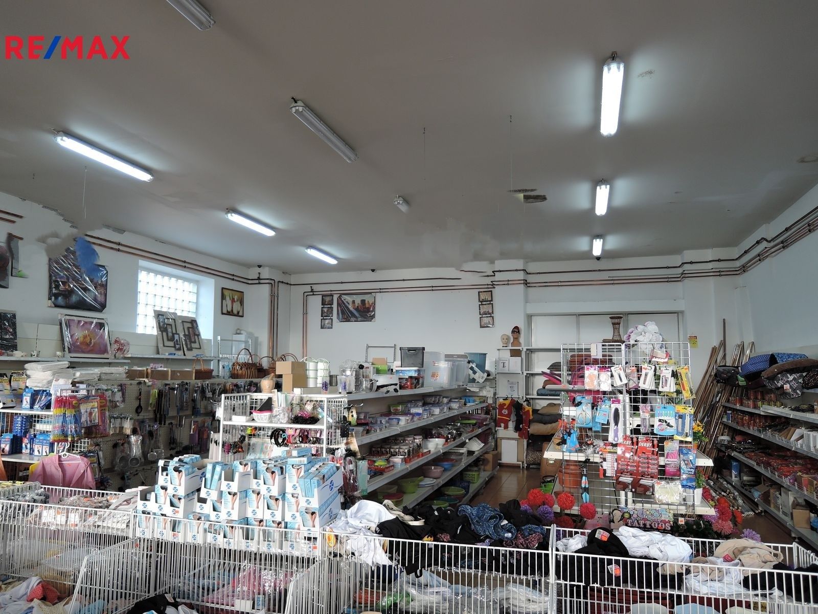 Obchodní prostory, Čsl. armády, Hostivice, 420 m²