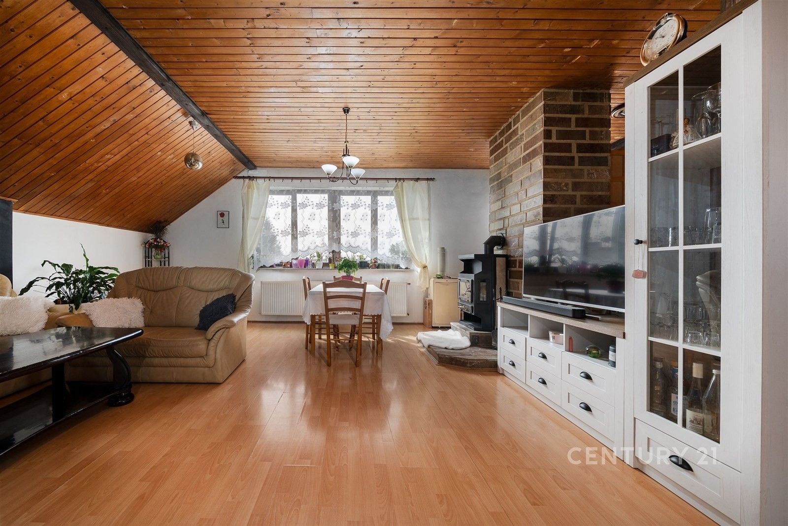 Prodej byt 4+kk - U Pily, Unhošť, 144 m²