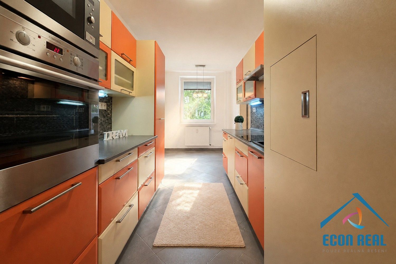 3+1, Praha - Troja, okres Praha 8, Hlavní město Praha, 68 m² - 2