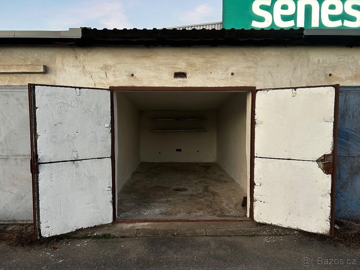 Pronájem garáž - České Budějovice, 370 01
