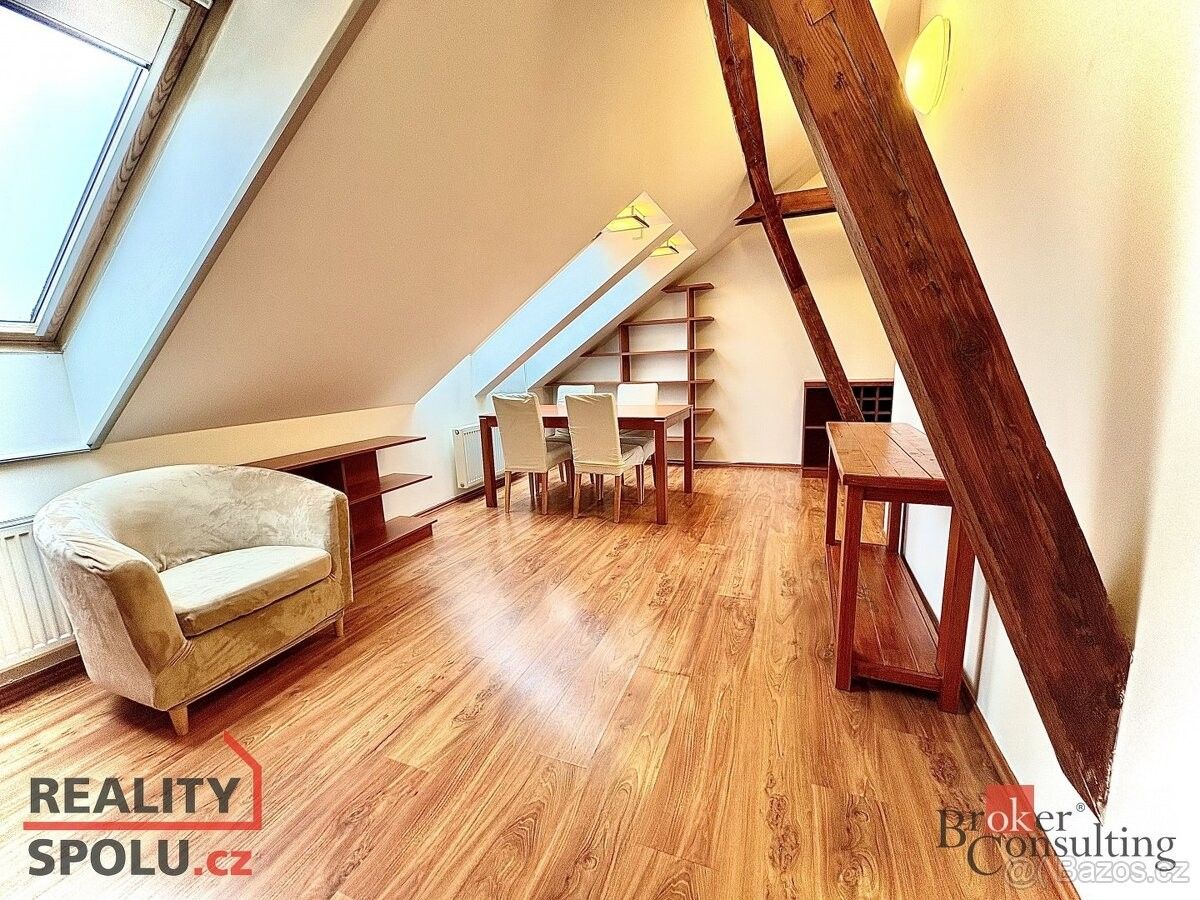 Pronájem byt - Praha, 161 00