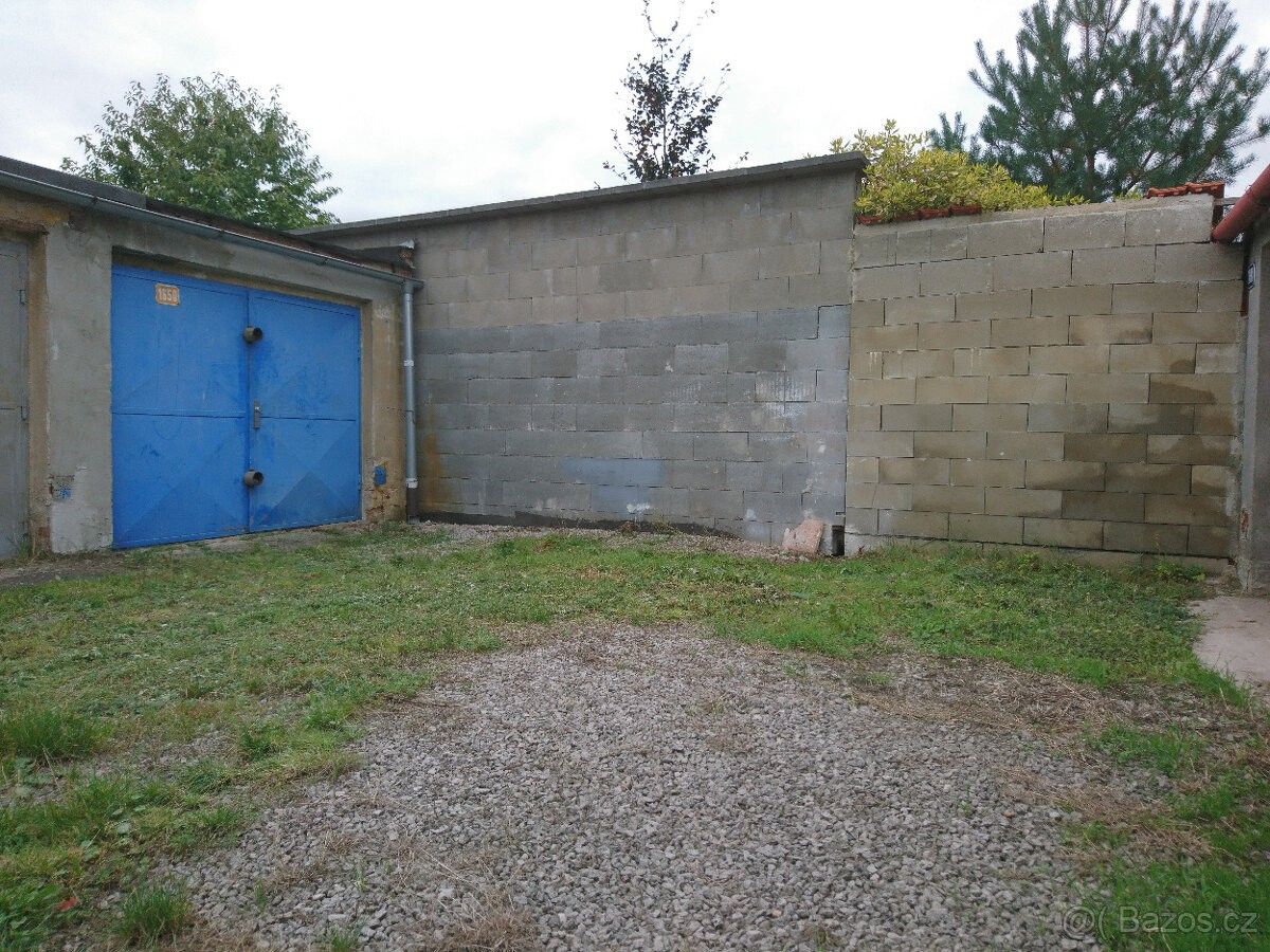 Garáže, Kladno, 272 04