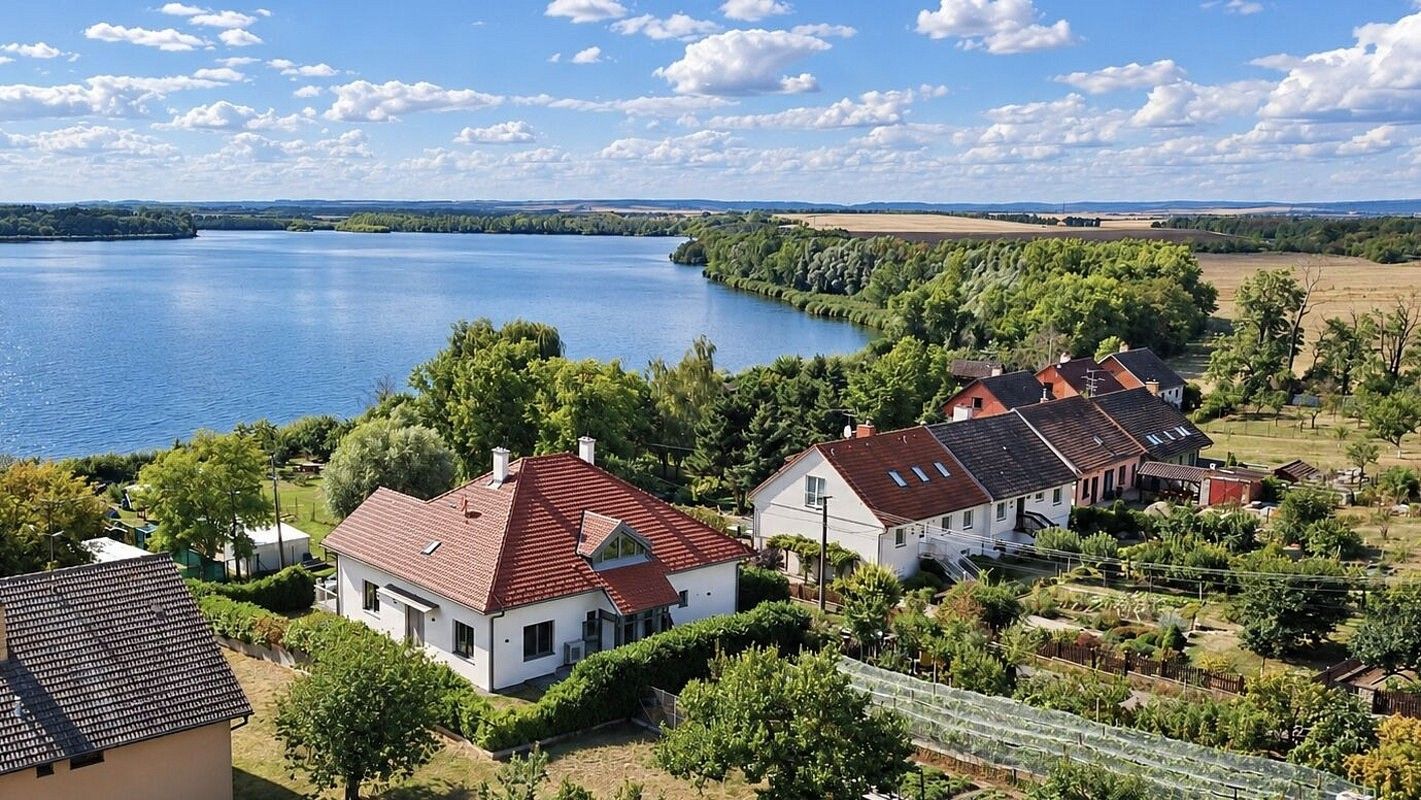 Rodinné domy, Pohořelice - Nová Ves, okres Brno-venkov, 408 m² - 2