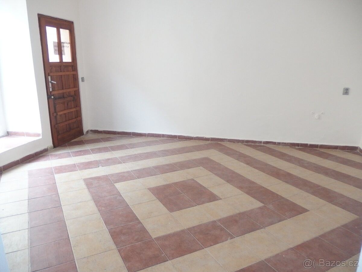 Pronájem obchodní prostory - Jablonec nad Nisou, 466 01