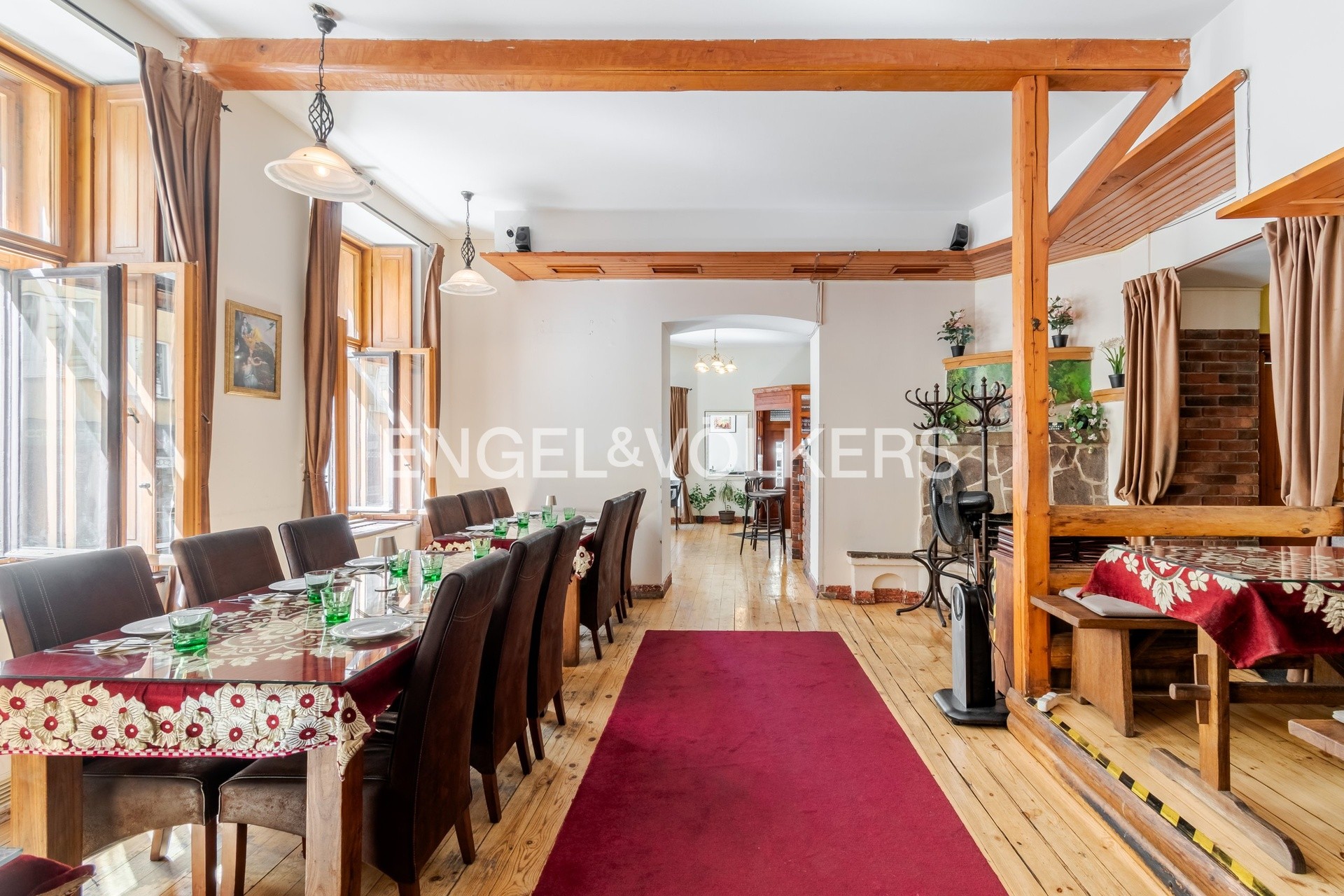 Restaurace · 328 m² · Jenštejnská 1776, Praha Nové Město - 3