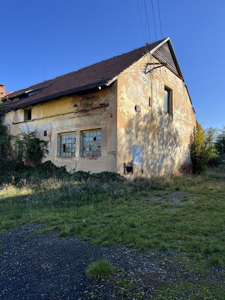 Zemědělské objekty, Týček, okres Rokycany, Plzeňský kraj, 4 133 m² - 1