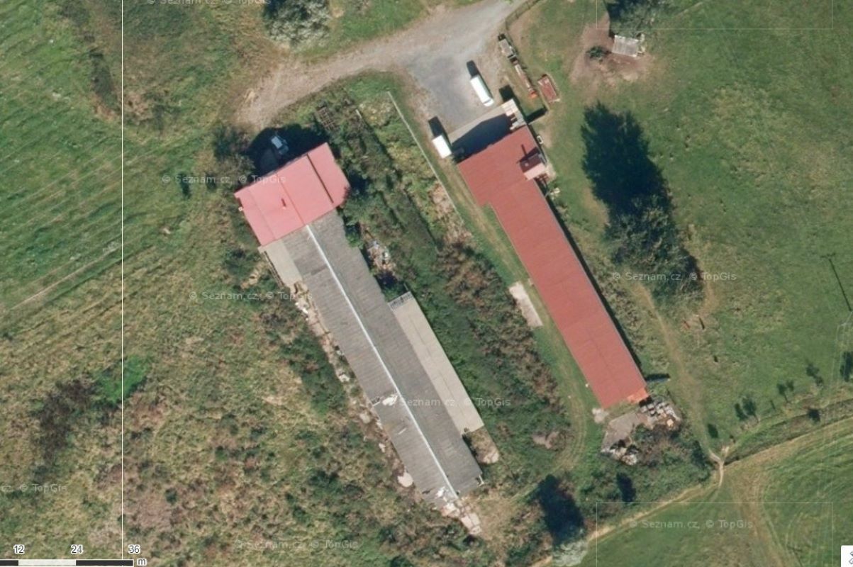 Zemědělské objekty, Žlebské Chvalovice, 1 974 m²