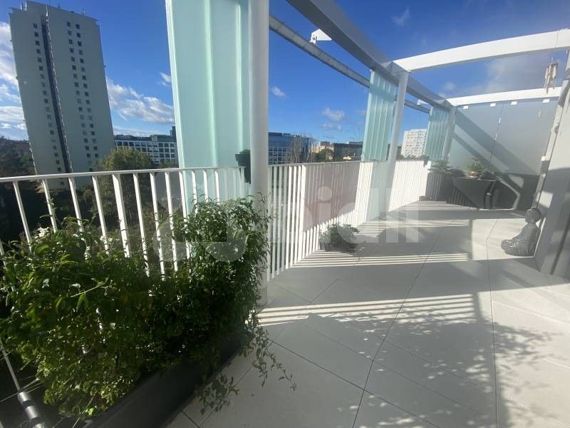 Prodej byt 2+kk - Hodonínská, Praha, 64 m²