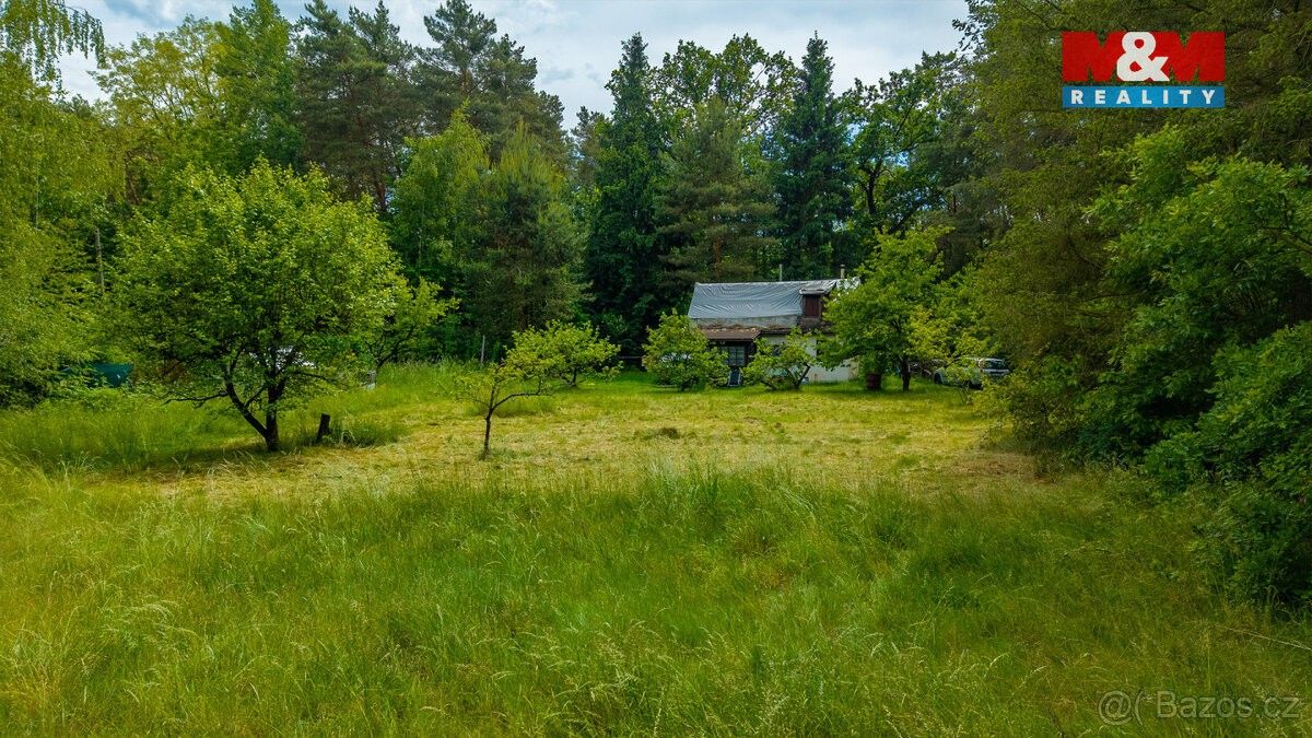 Prodej pozemek pro bydlení - Tišice, 277 15