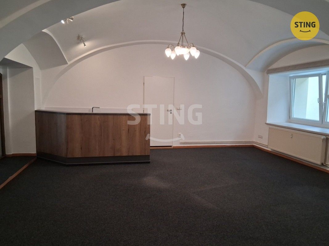 Obchodní prostory, nám. Republiky , Žďár nad Sázavou 1, 58 m² - 1