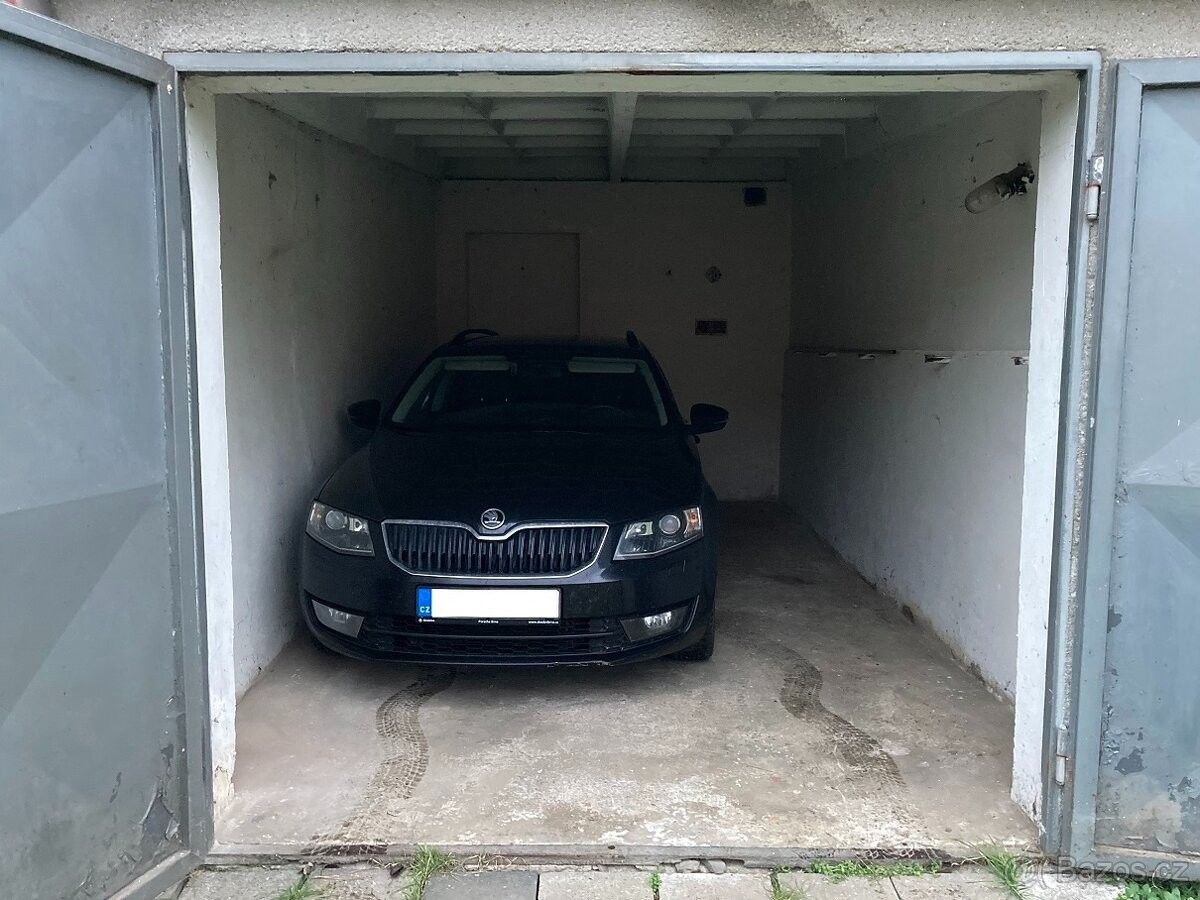 Garáže, Olomouc, 783 01