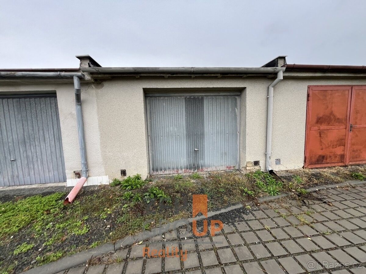 Prodej garáž - Němčice nad Hanou, 798 27