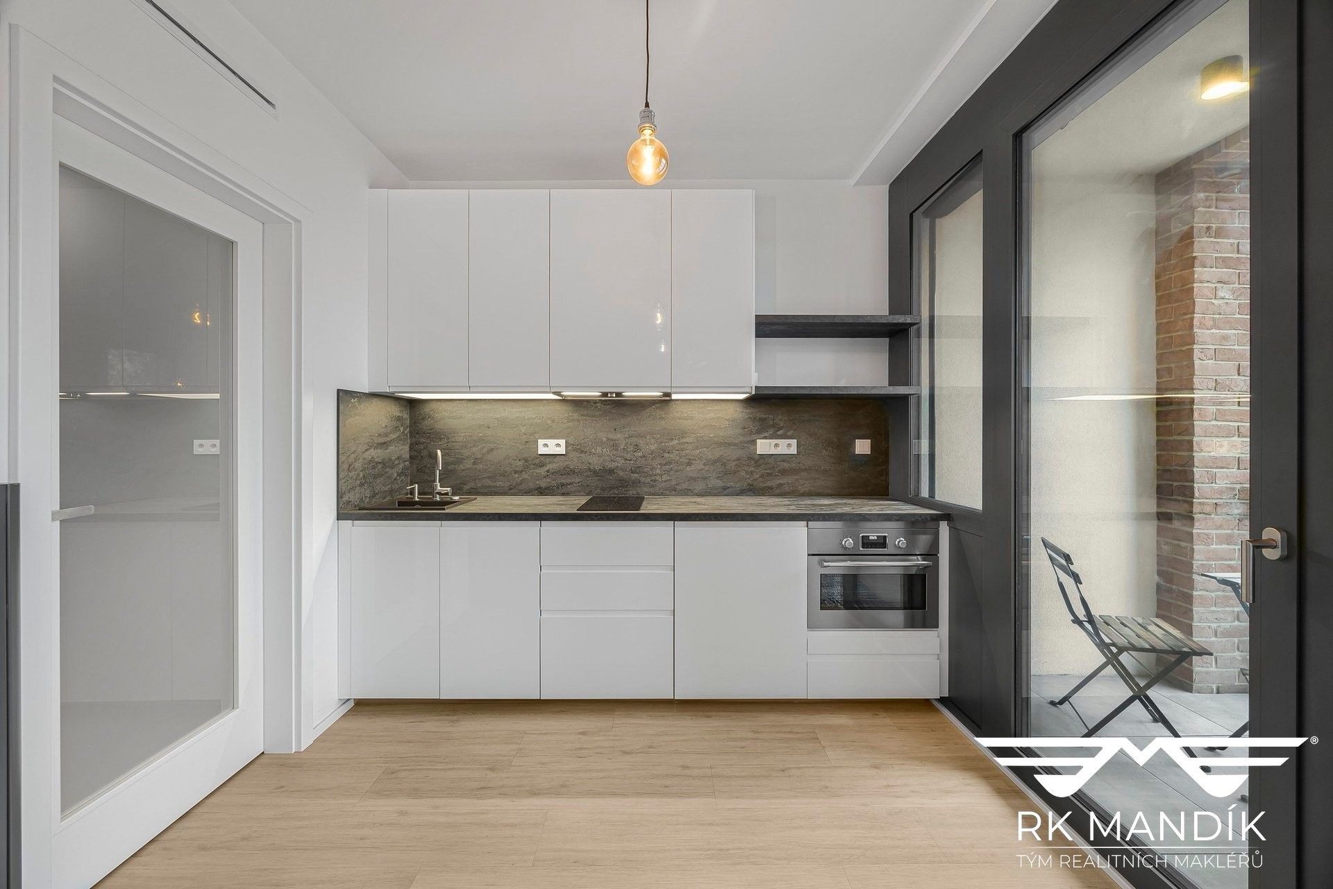 Pronájem byt 1+kk - U Lihovaru,Smíchov,Praha, 28 m²