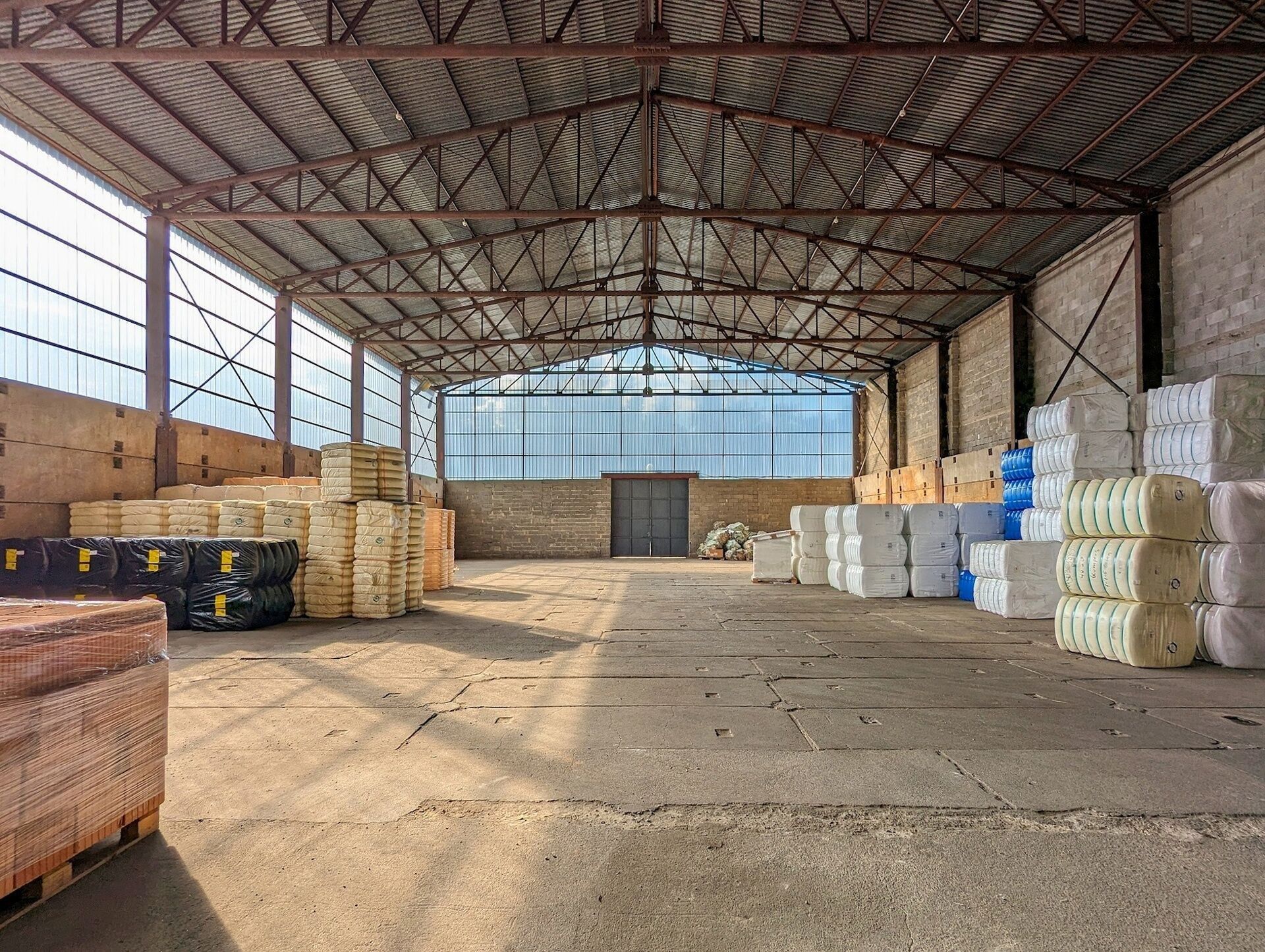 Sklady, Plavy, 714 m² - 1