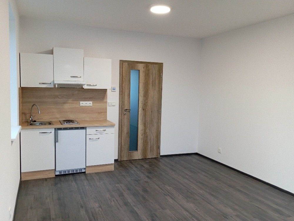 1+kk, Jarolímkovo náměstí 116, Zlín, 27 m²