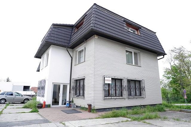 Kancelář · 74 m² · Vestec, okres Praha-západ, Středočeský kraj - 3