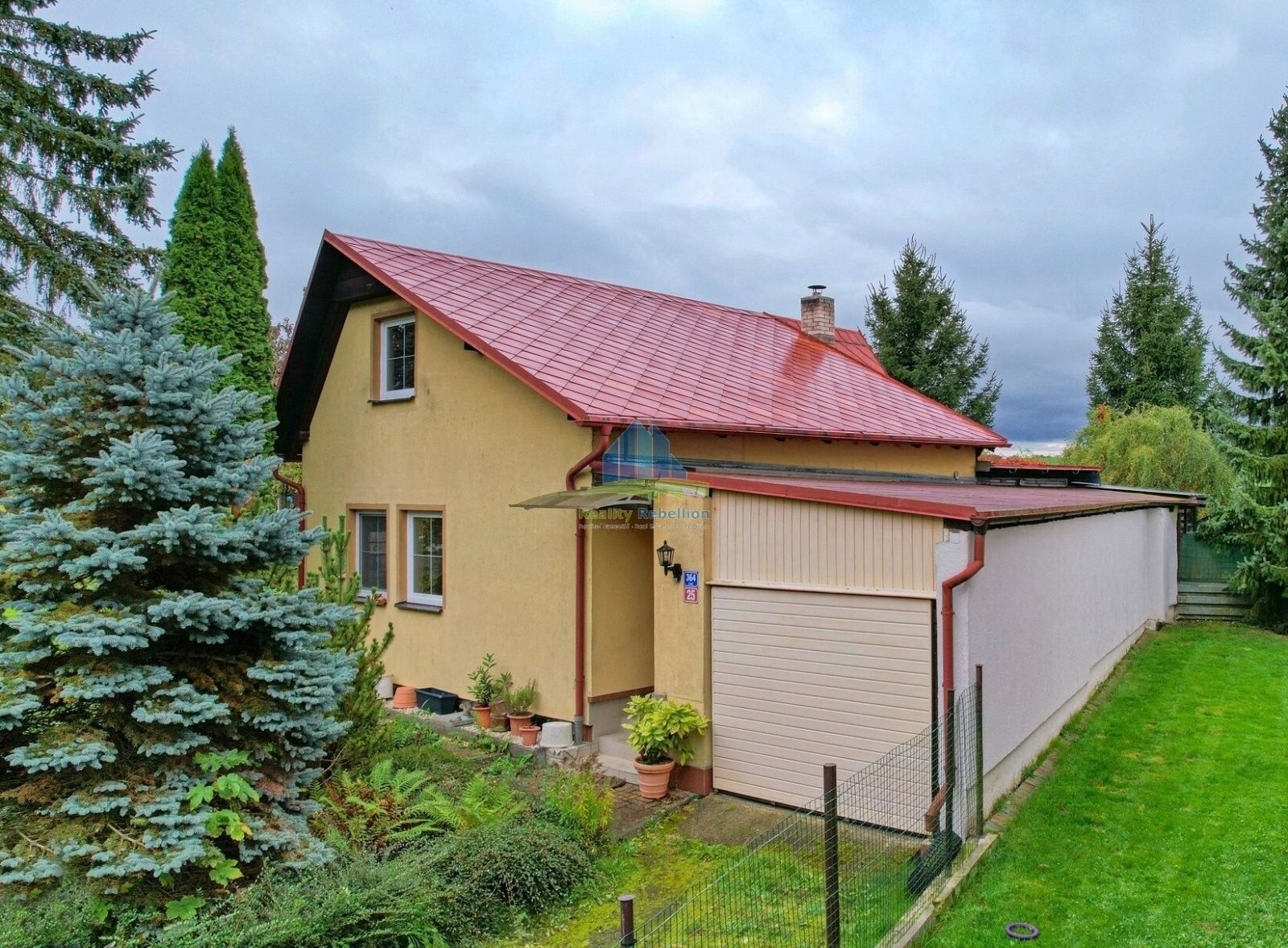 Rodinné domy, Háje, Cheb, 90 m²