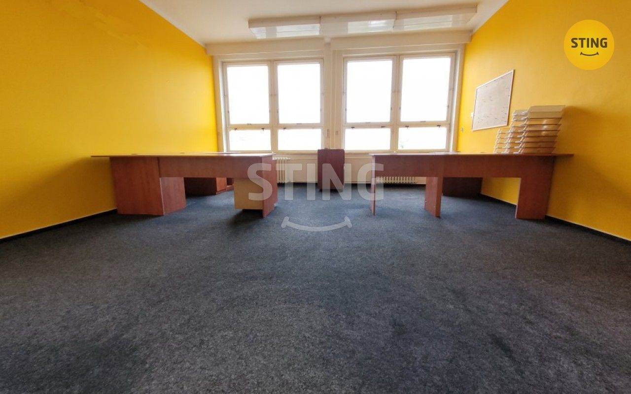 Pronájem kancelář - Horní náměstí, Opava, 39 m²