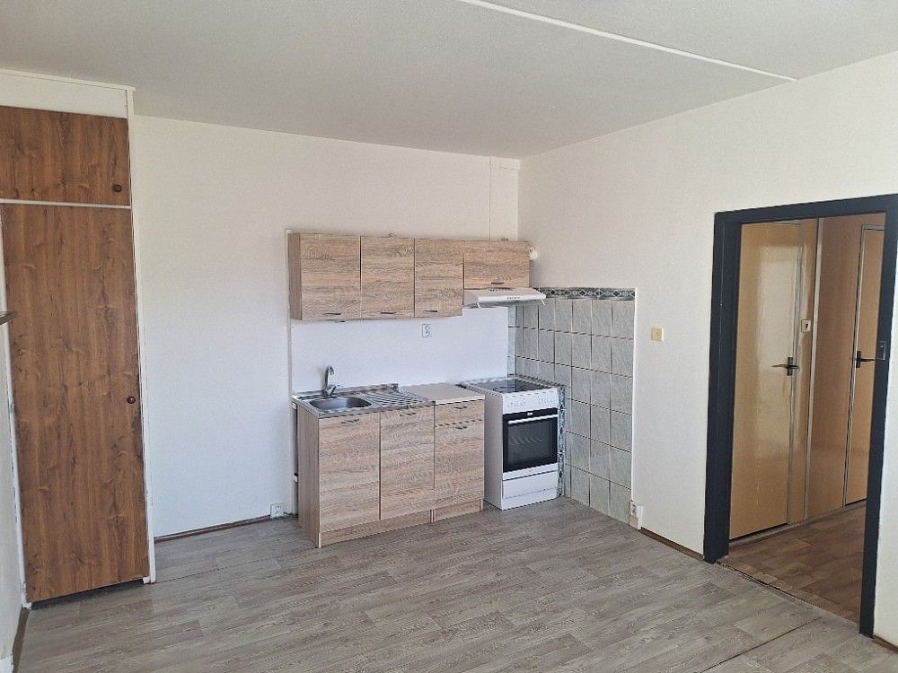 Pronájem byt 2+kk - Ant. Barcala, České Budějovice - České Budějovice 2, 41 m² - 5