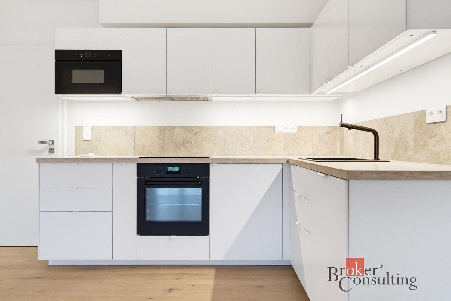 3+kk, Smiřice - Rodov, okres Hradec Králové, 104 m² - 2
