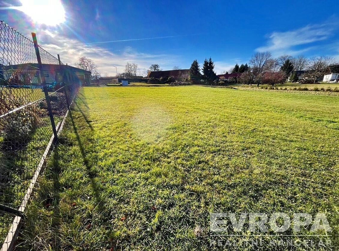 Pozemek pro bydlení, 1 145 m²