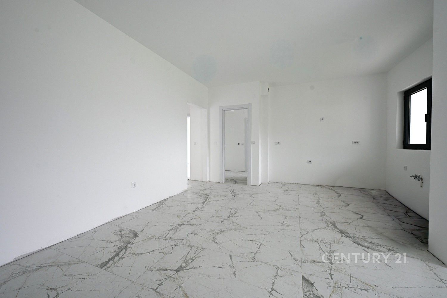 Prodej byt 4+kk - Tivat, Černá Hora, 88 m² - 5