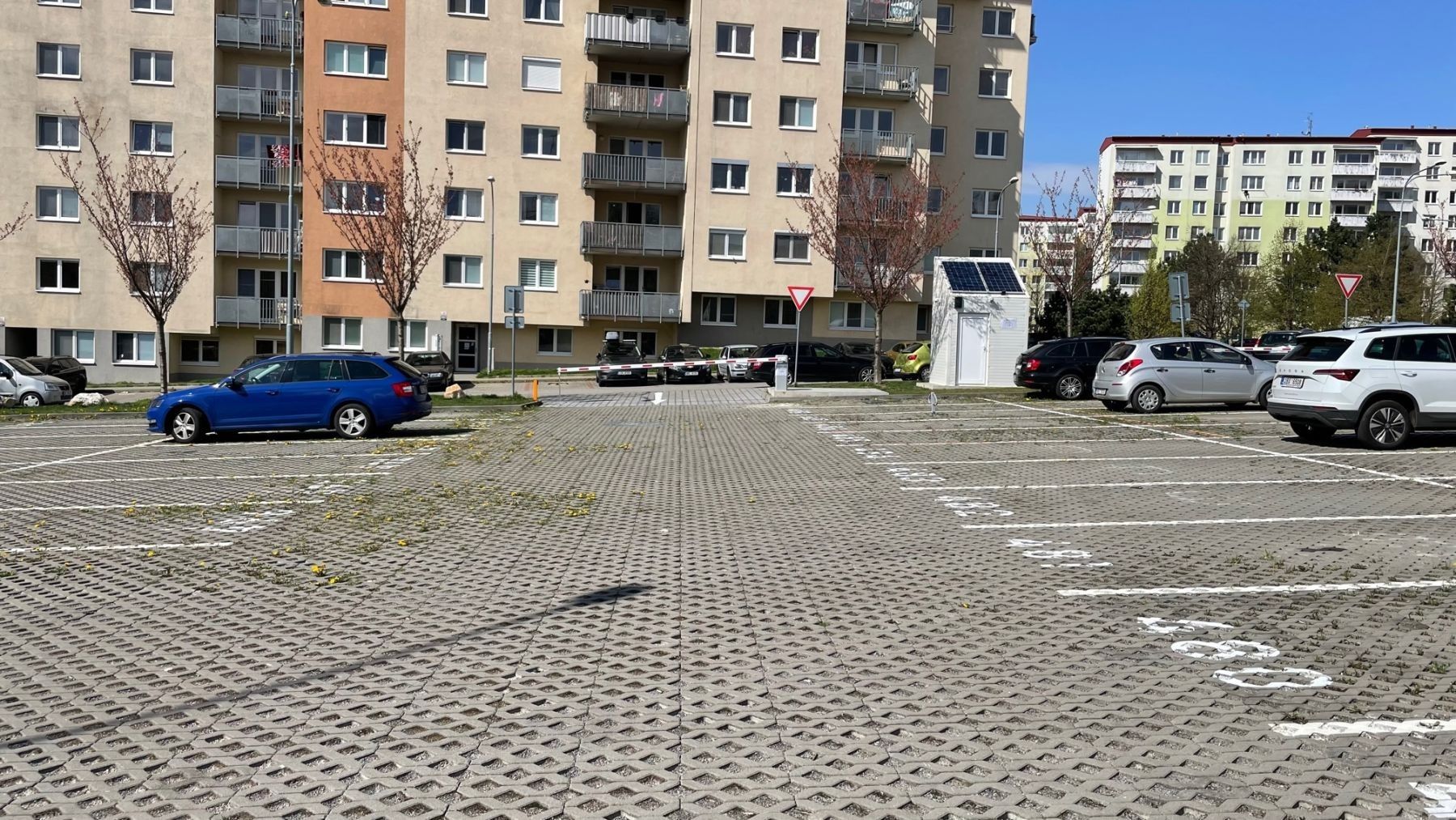Garáže, Sedláčkova, Brno - Líšeň, Jihomoravský kraj, 15 m² - 1