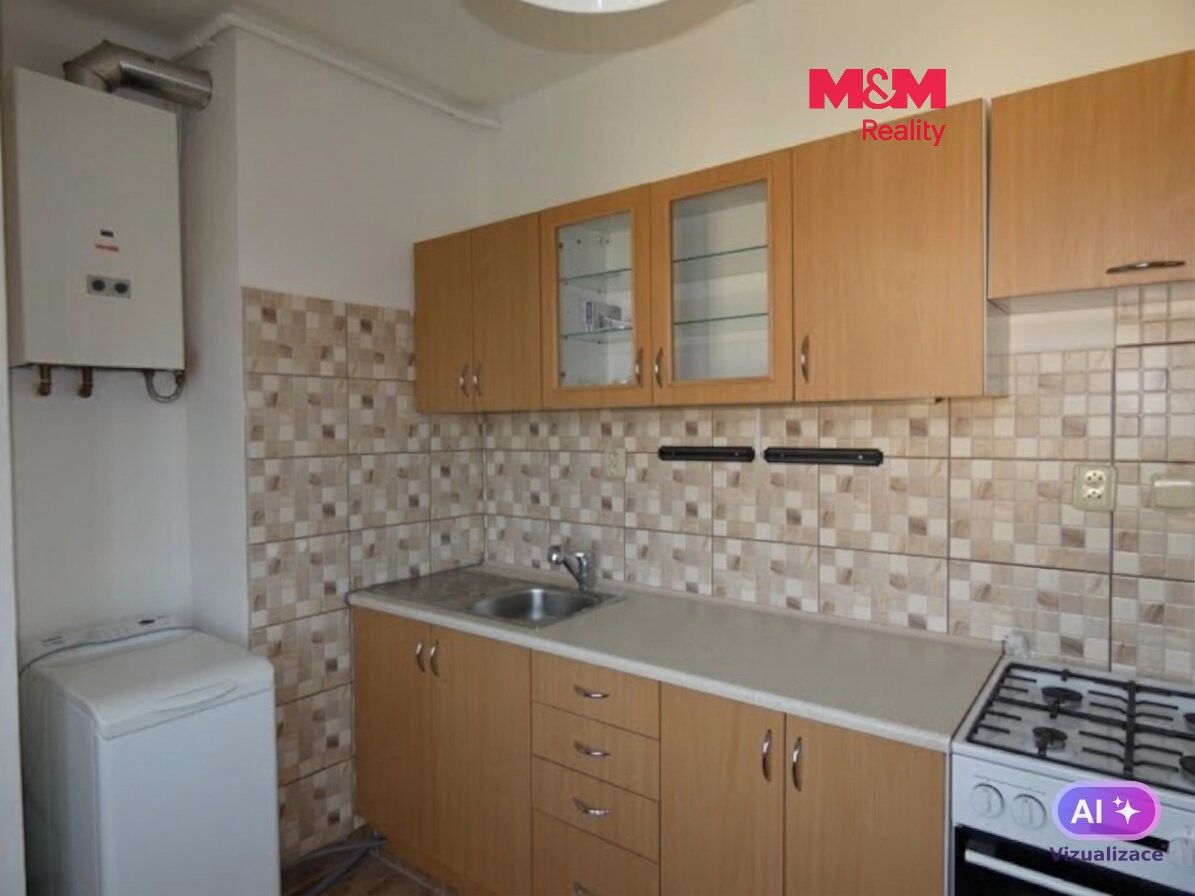 2+1, 28. října, Louny, 56 m²
