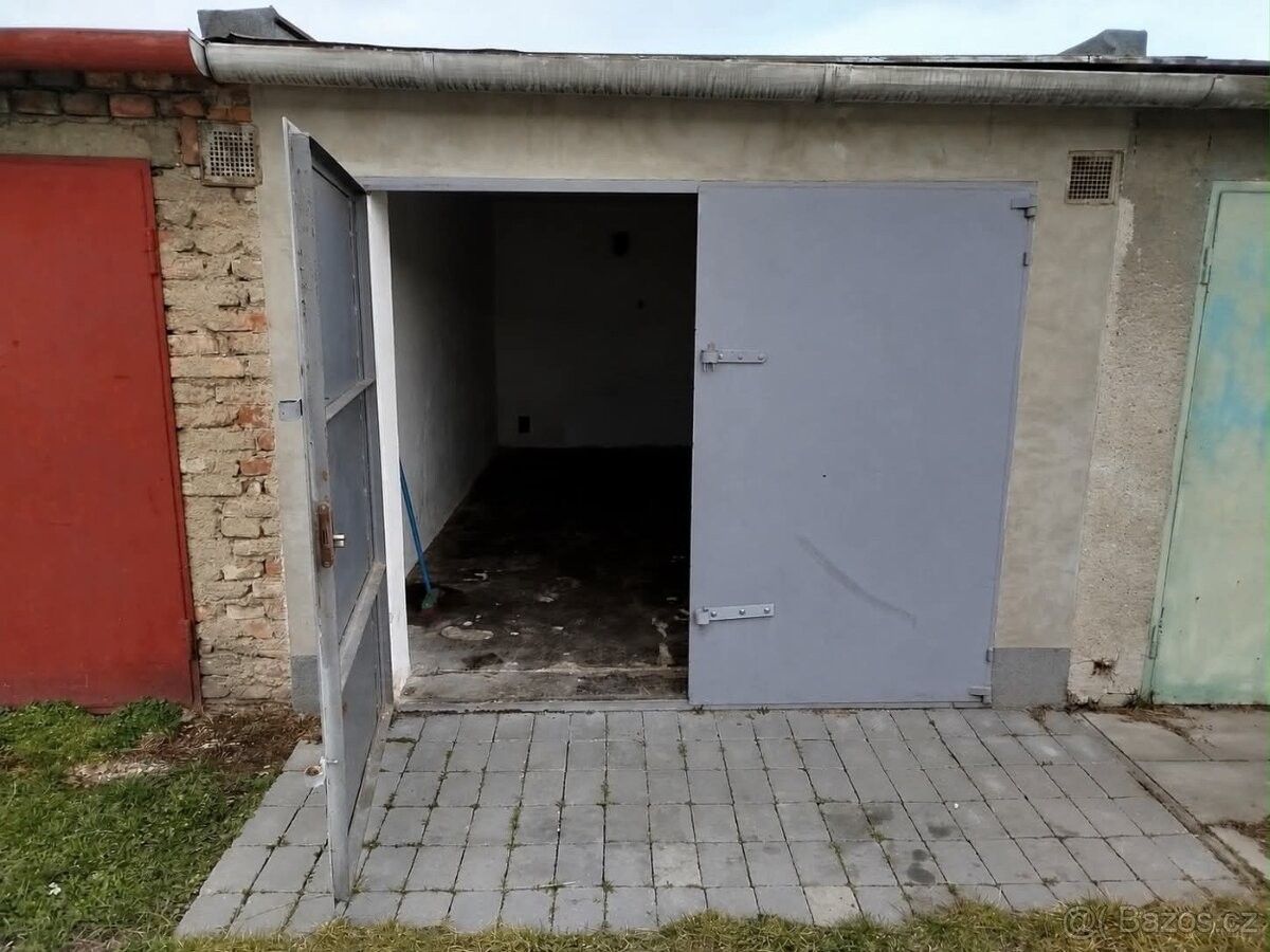 Garáže, Bohuňovice, 783 14 - 2