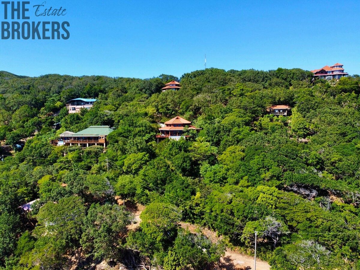 Prodej rodinný dům - 987 66, Zahraničí