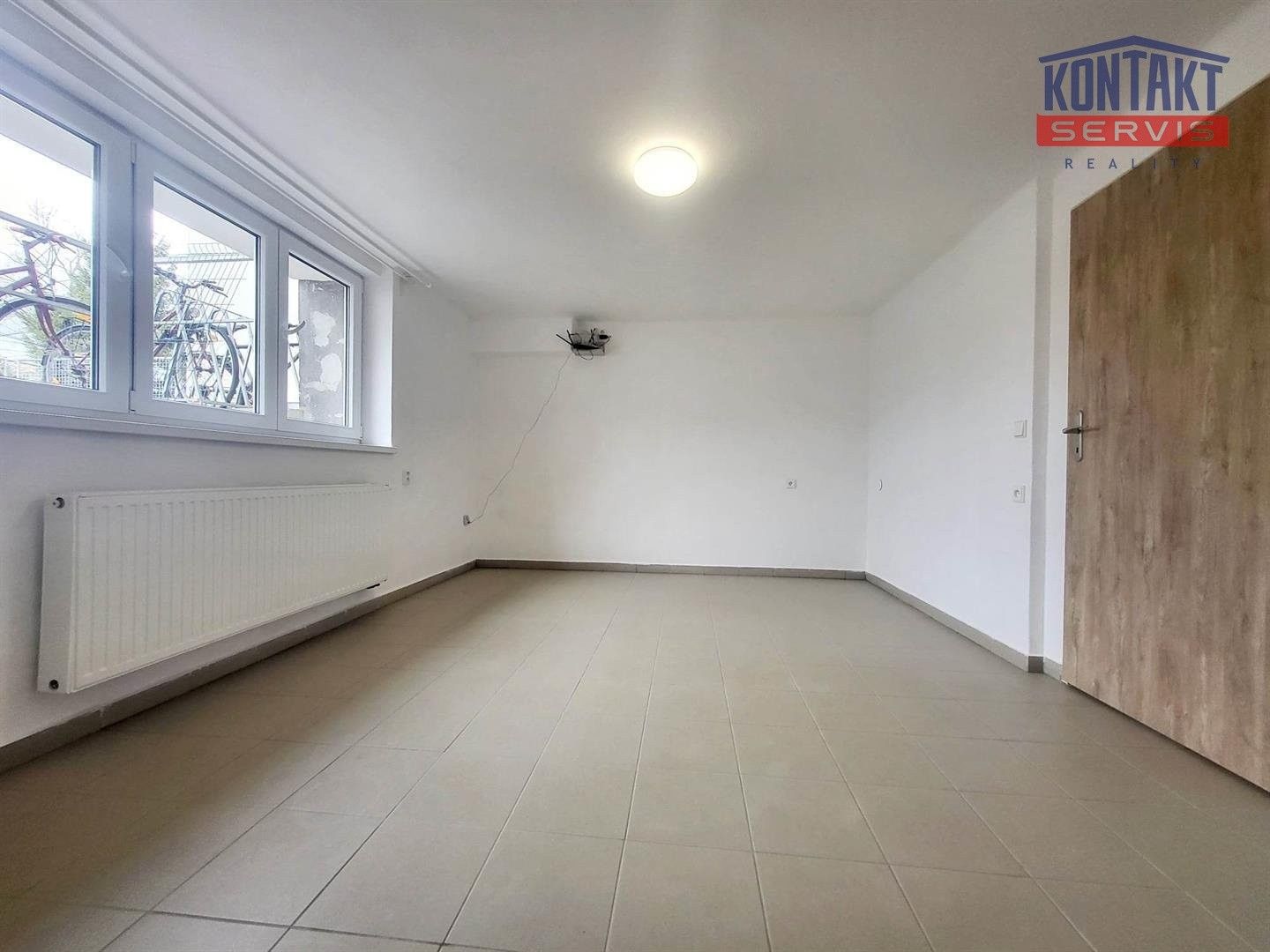 Pronájem byt 2+1 - České Budějovice 6, 43 m² - 5