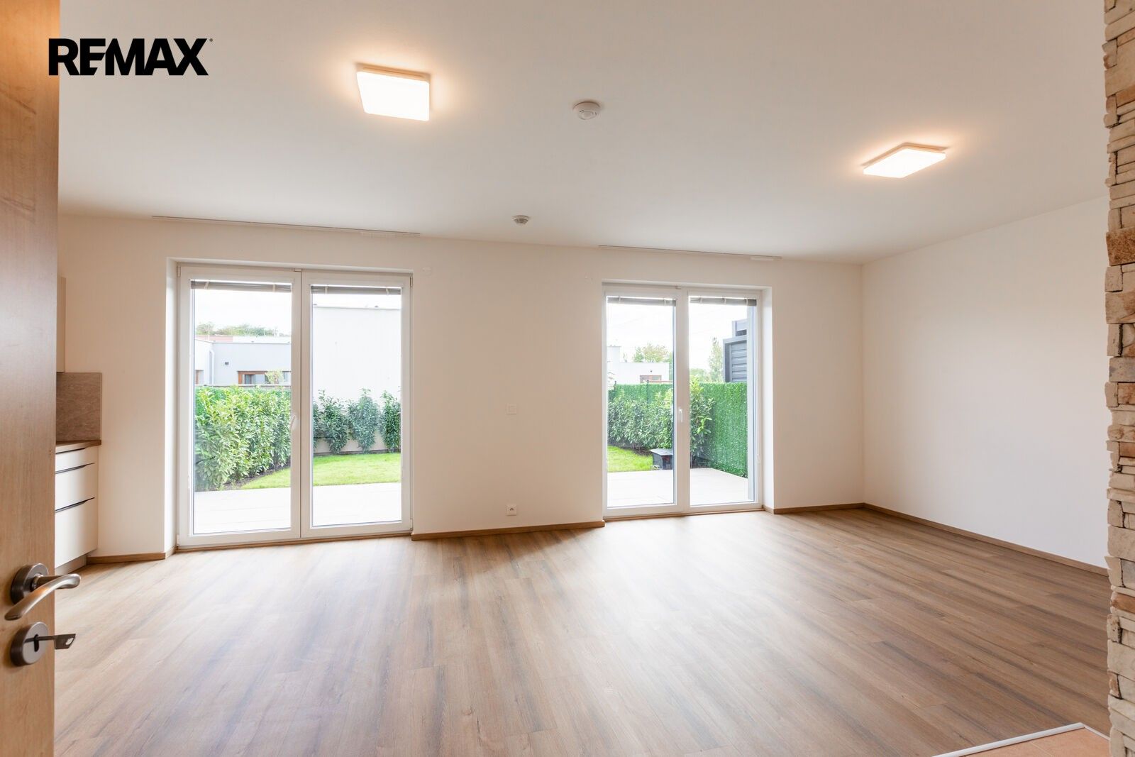 Pronájem rodinný dům - Vrbenská 962, Praha Hostavice, 107 m² - 5