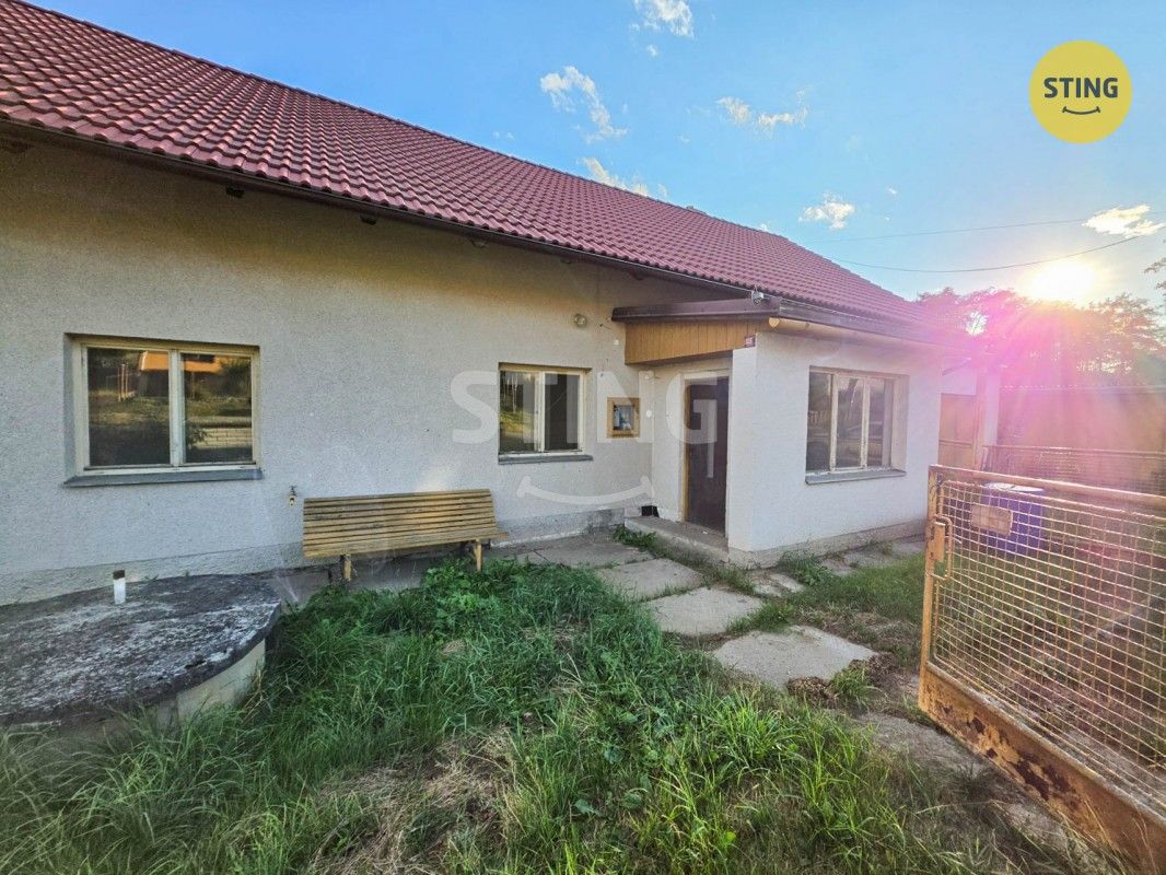 Rodinný dům · 340 m² · Rozsochy - 4