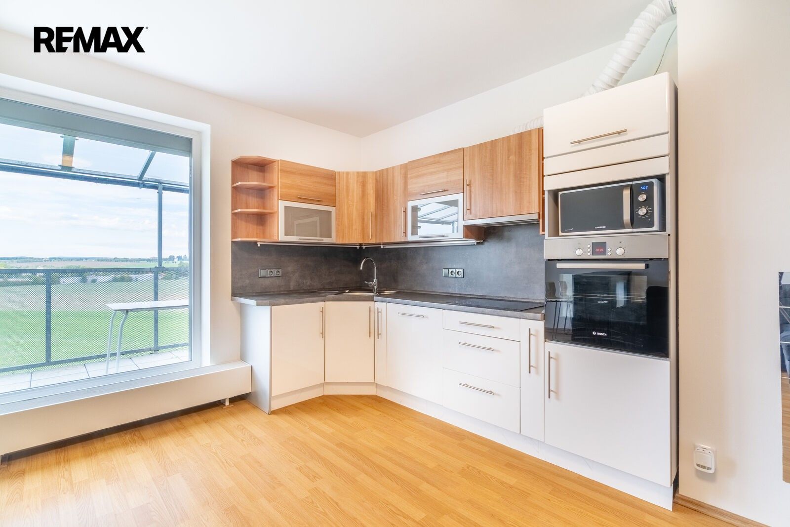 Prodej byt 2+kk - Žitná 1869, Hostivice, 52 m² - 5