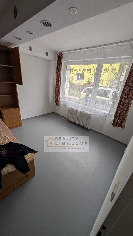 Byt 2+1 · 80 m² · Rokle, okres Chomutov - 3