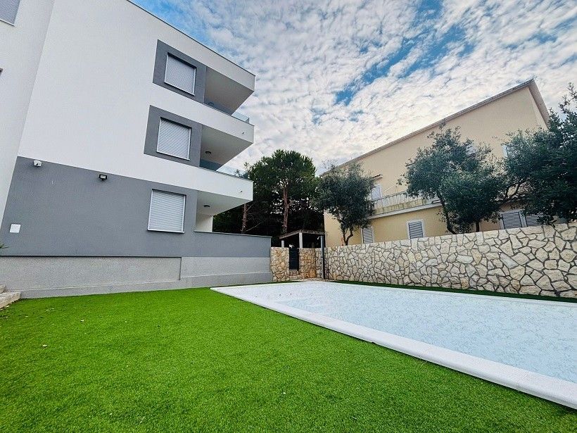 Prodej byt - 987 65, Slovensko